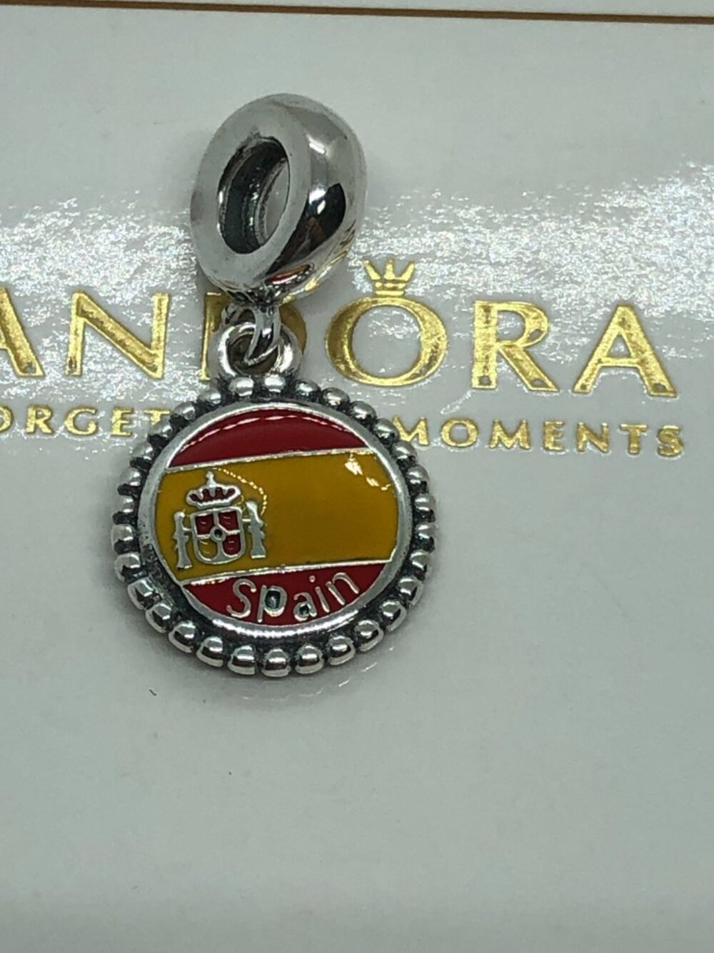 ✨🔥Pandora Spain Flag Charm